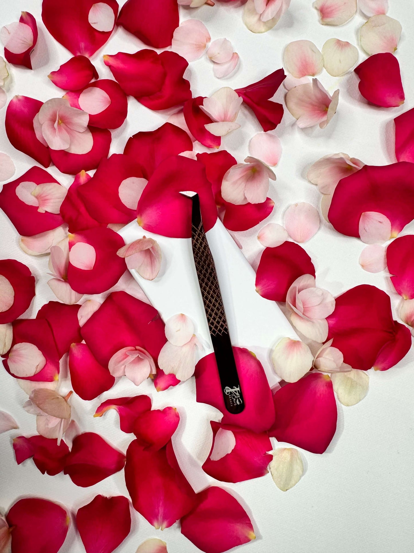 Daimond Grip Rose Gold Volume Tweezer